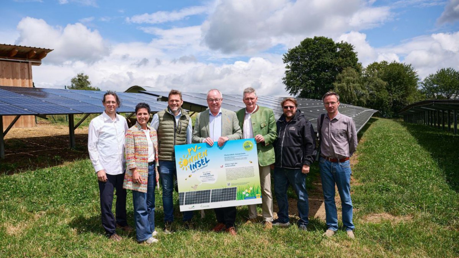 Gruppenfoto PV-Sonneninsel