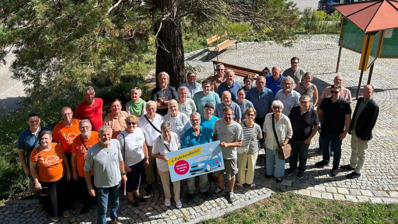 Gruppenfoto e-Fahrtendienste