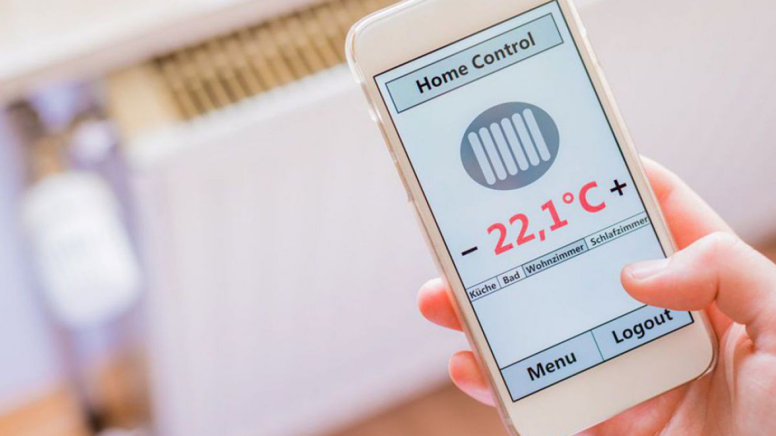 Regelung der Raumtemperatur in der Wohnung über das Mobiltelefon.