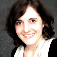 Portraitfoto Barbara Larndorfer