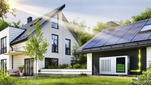 eine PV-Anlage l&auml;dt einen Stromspeicher auf