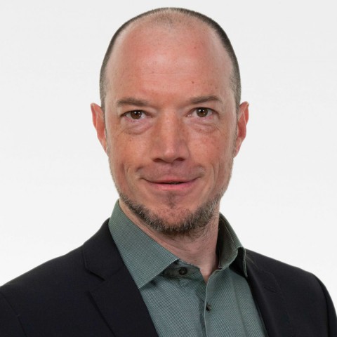 Portraitfoto Matthias Komarek